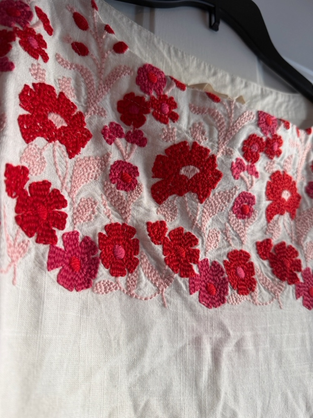 White Embroidered Floral Blouse with Pink-Red Accents - Picture 7 of 10